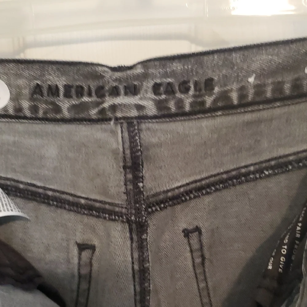 American Eagle Outfitters Gray Crop Ankle Jeans - Picture 7 of 7